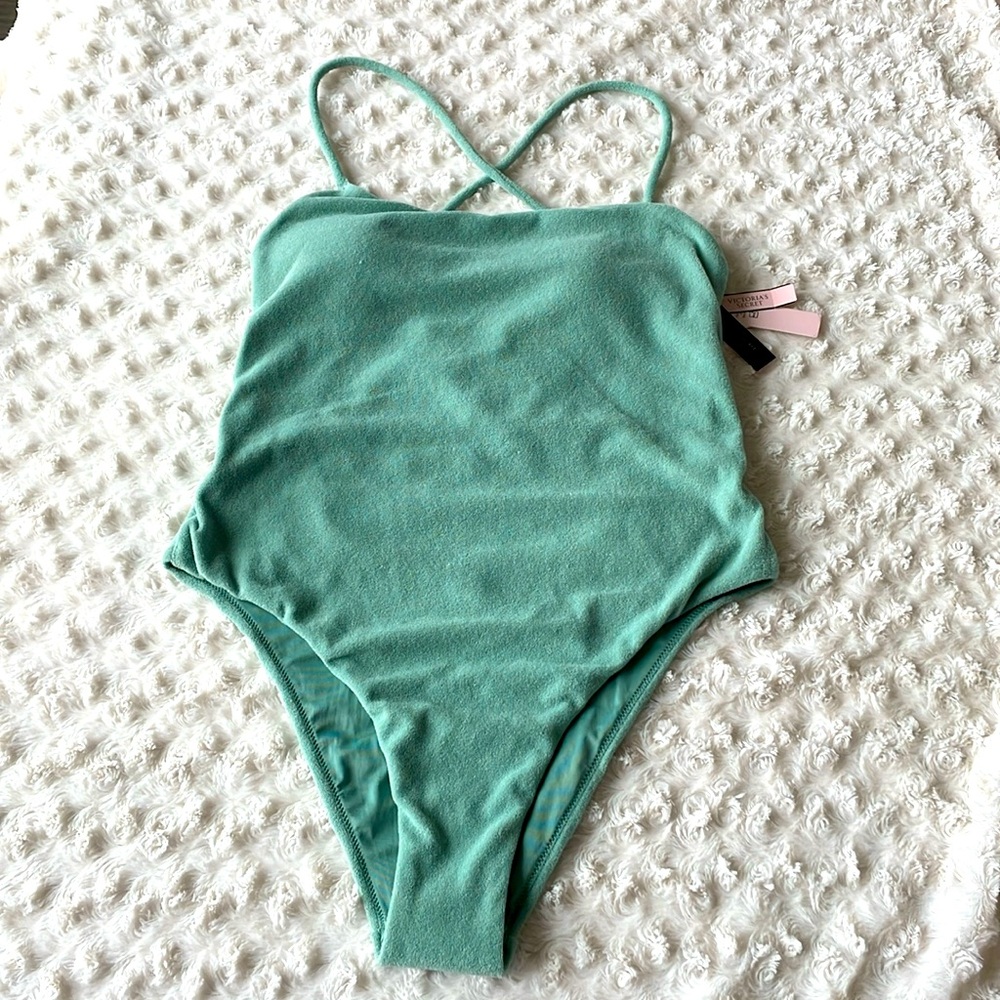 NWT 👙VICTORIA’S SECRET SWIM👙 Size Mediun
